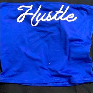 Crop top “HUSTLE”